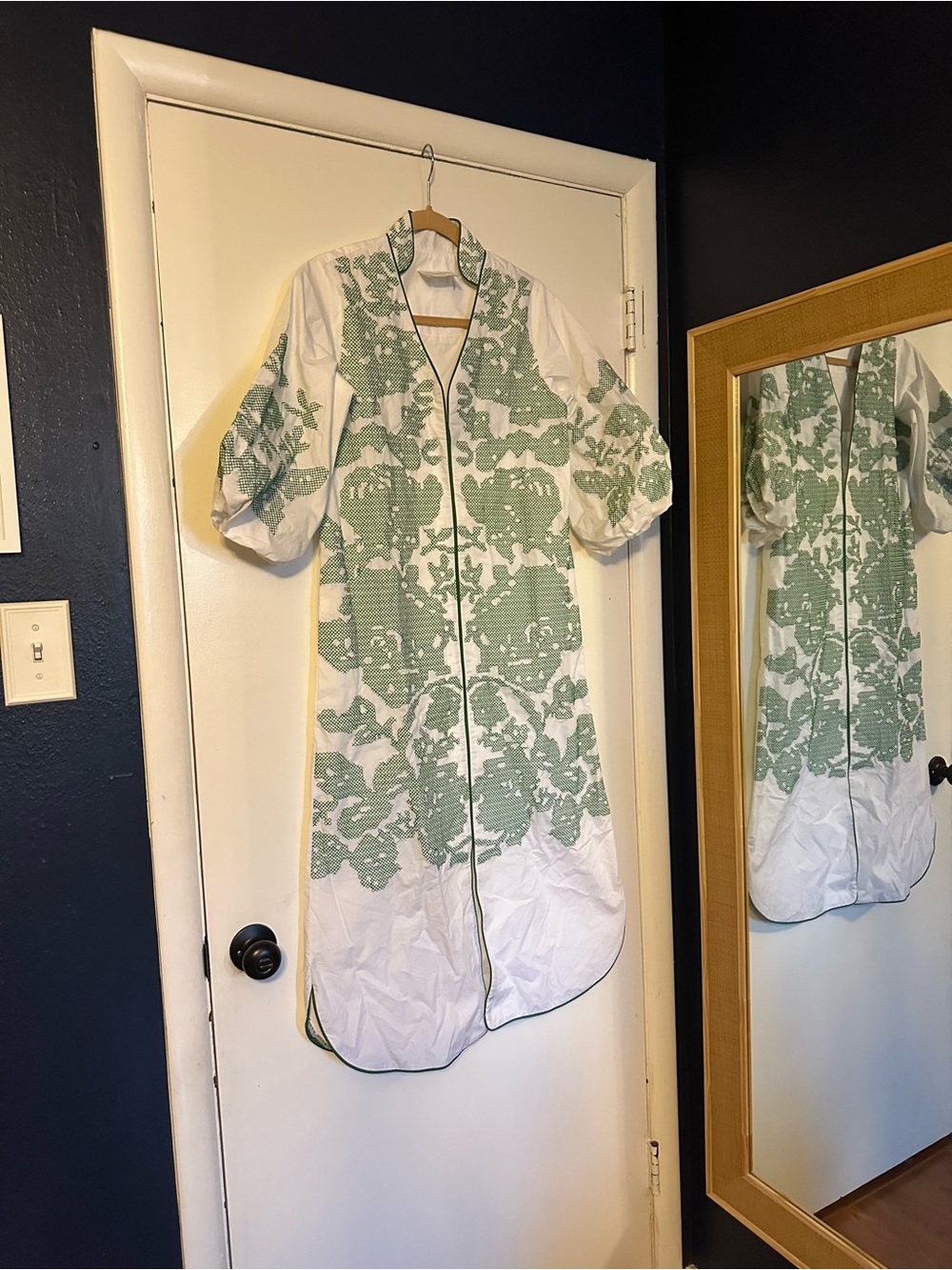 Hyacinth House White and Green Embroidered Bohemian Arem Maxi Dress Size XXS - Picture 3 of 5